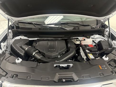 New 2026 GMC Acadia Denali w/ Super Cruise Package FWD image 31