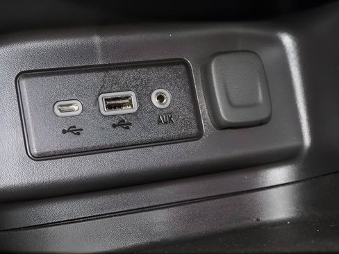 Used 2024 Chevrolet Equinox RS w/ LPO, Floor Liner Package FWD image 14