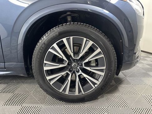 Used 2022 Volvo XC90 T6 Momentum w/ Climate Package image 8