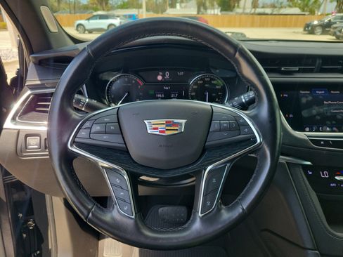 Used 2020 Cadillac XT5 Premium Luxury image 32