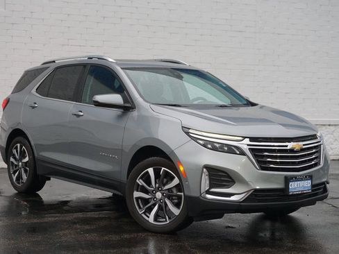 Used 2024 Chevrolet Equinox Premier AWD/4WD image 3