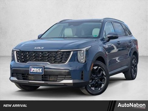 Used 2025 Kia Sorento S w/ Panoramic Sunroof Package image 1