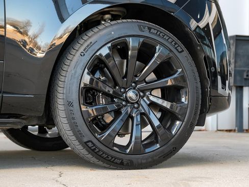 Used 2023 Land Rover Range Rover SE image 60