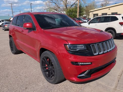 Used 2014 Jeep Grand Cherokee SRT8 w/ Luxury Group II AWD/4WD image 4