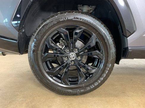 Used 2022 Toyota RAV4 XSE AWD/4WD image 42
