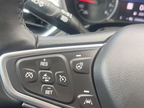 Used 2023 Chevrolet Equinox LT image 17