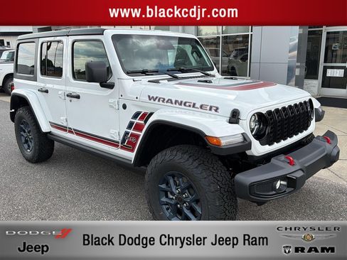 New 2026 Jeep Wrangler Unlimited Sport w/ Dual Top Group AWD/4WD image 1