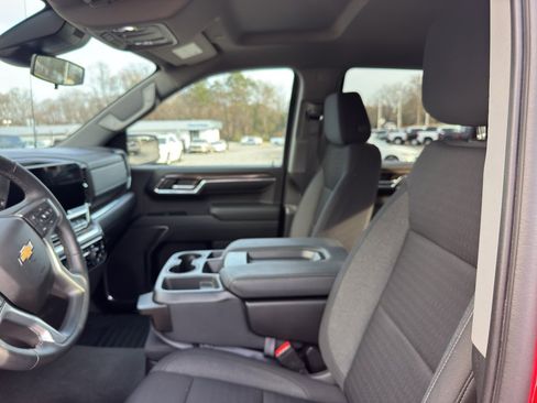 Used 2023 Chevrolet Silverado 1500 LT image 11