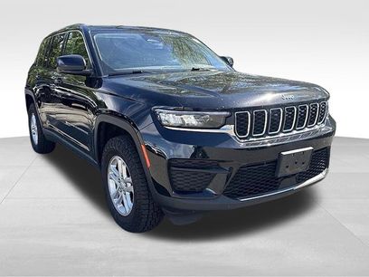 Used 2023 Jeep Grand Cherokee Laredo w/ Luxury Tech Group I
