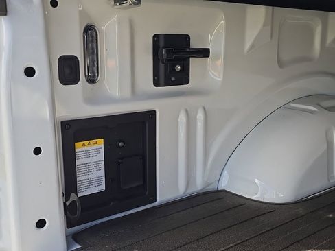 Used 2024 Ford F150 Platinum w/ FX4 Off-Road Package image 35