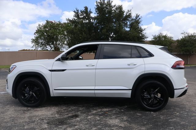 Certified 2025 Volkswagen Atlas Cross Sport SEL R-Line AWD/4WD image 5