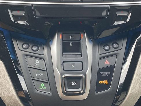 Certified 2025 Honda Odyssey Elite image 28