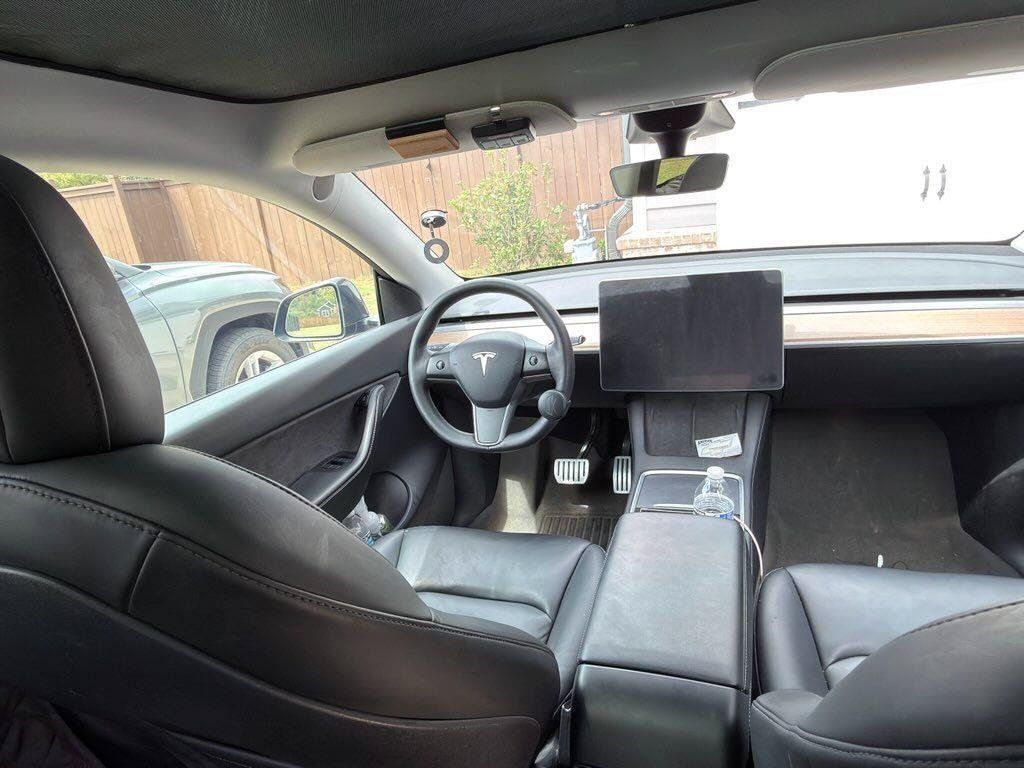 Used 2022 Tesla Model Y Performance AWD/4WD image 4
