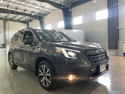 Used 2023 Subaru Forester Limited AWD/4WD image 1