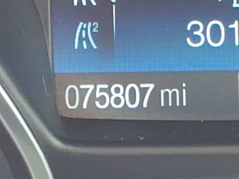 Used 2018 Ford Escape Titanium AWD/4WD image 29