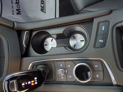 Used 2023 Cadillac XT6 Sport image 26