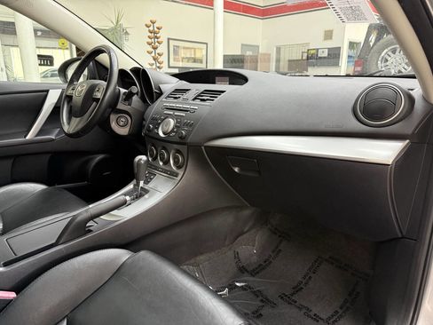 Used 2011 MAZDA MAZDA3 s Grand Touring w/ Tech Pkg FWD image 18