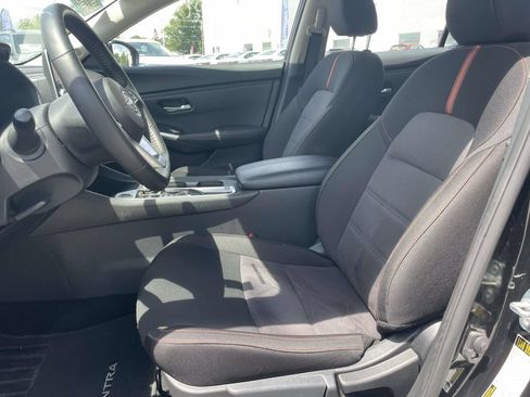 Used 2025 Nissan Sentra SR FWD image 13