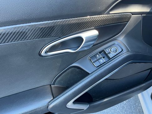 Used 2019 Porsche 911 Carrera RWD image 14