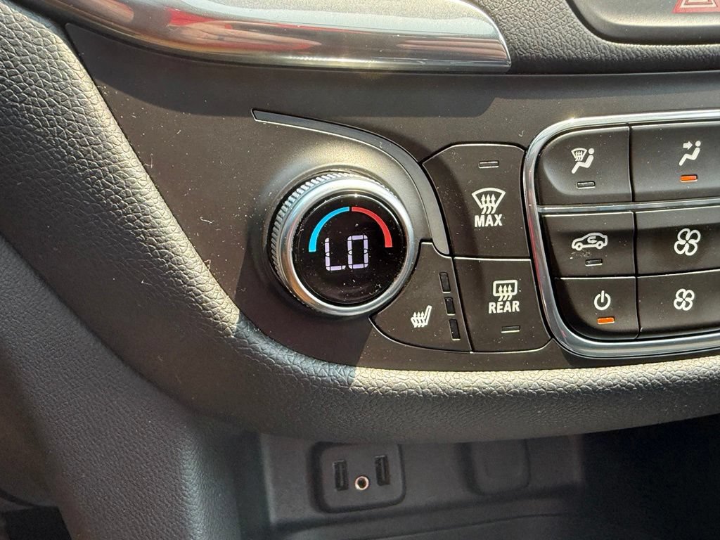 Used 2018 Chevrolet Equinox LT w/ Sun & Infotainment Package FWD image 53
