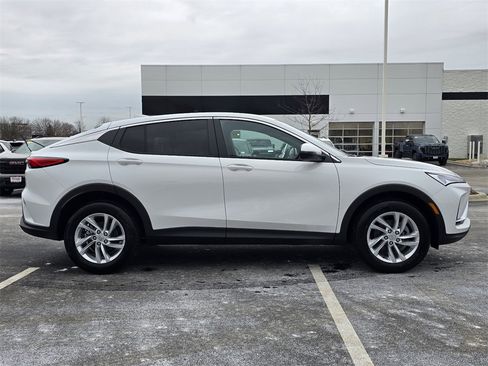 New 2026 Buick Envista Preferred image 9