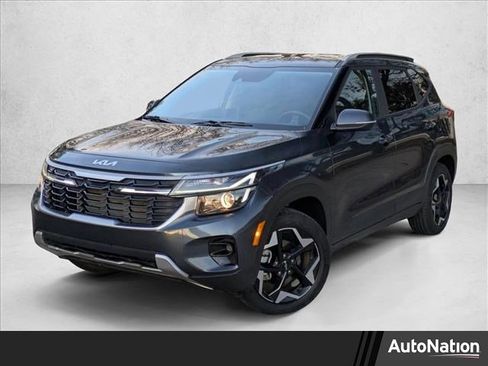 Used 2025 Kia Seltos S image 1