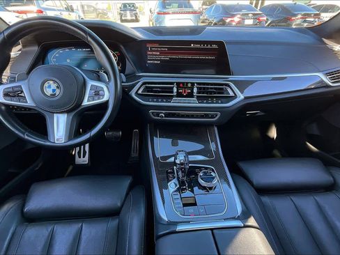 Used 2021 BMW X5 M50i w/ Executive Package image 25
