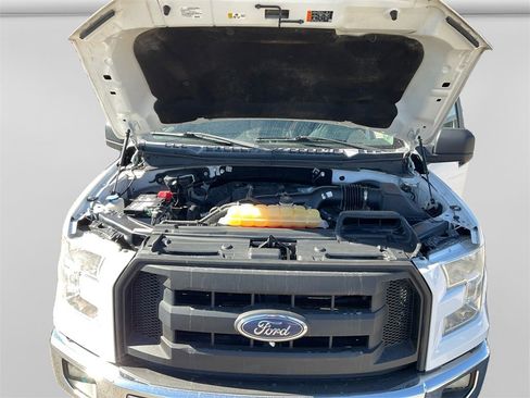 Used 2017 Ford F150 XL w/ Equipment Group 101A Mid image 9