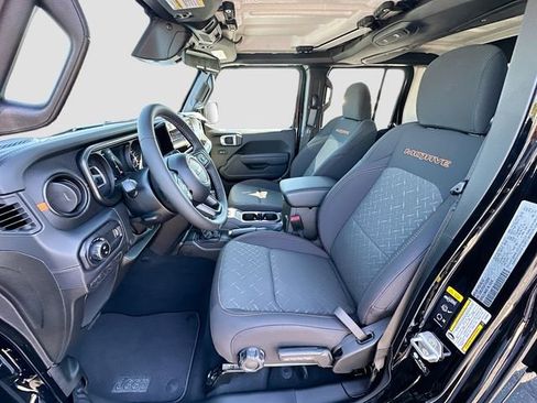 New 2026 Jeep Gladiator Mojave image 14