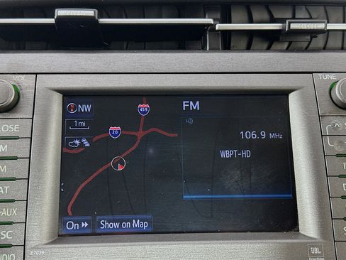 Used 2014 Toyota Prius Four image 21