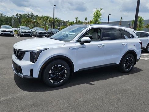New 2025 Kia Sorento S w/ Panoramic Sunroof Package image 2