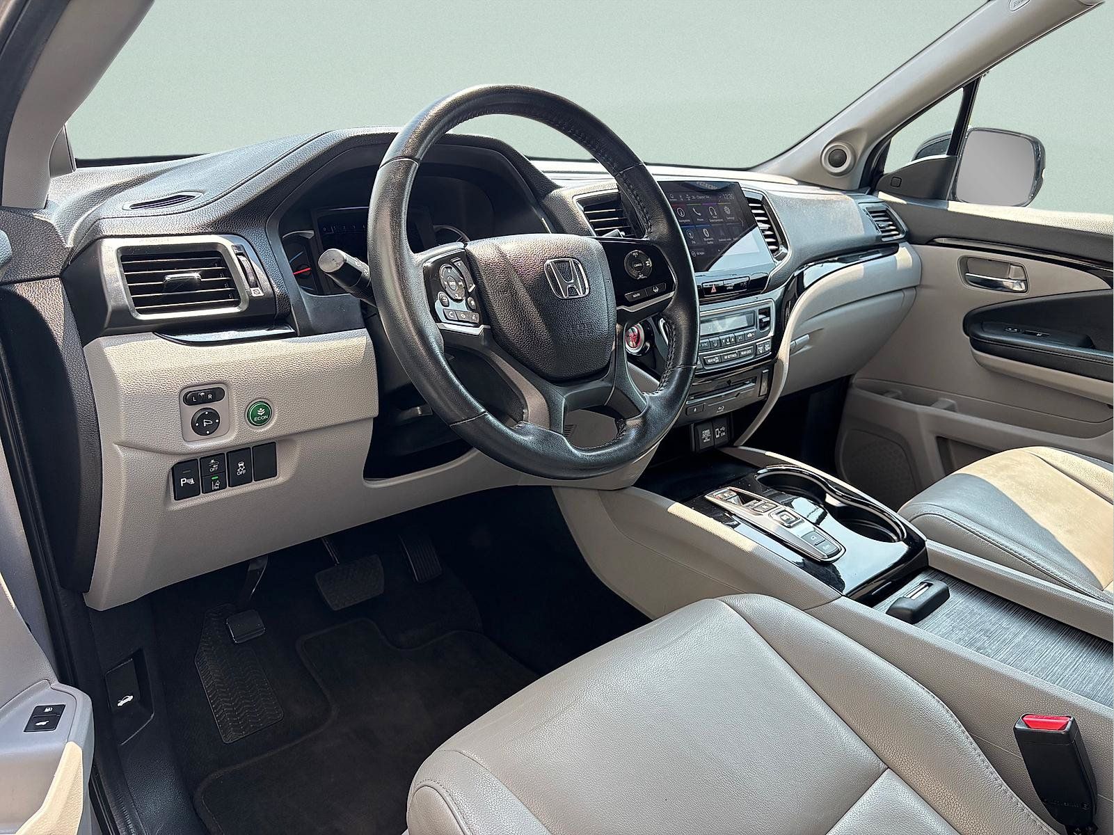 Certified 2022 Honda Pilot Touring image 15