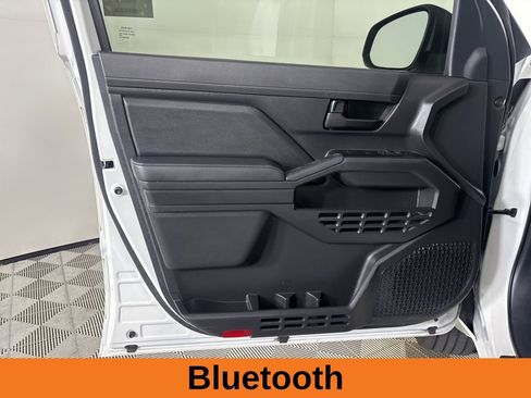 Used 2024 Toyota Tacoma SR AWD/4WD image 8