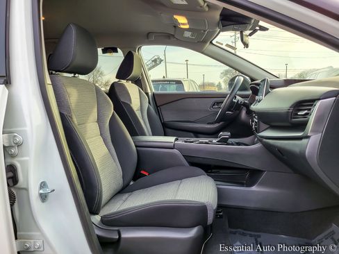 Used 2021 Nissan Rogue S image 29