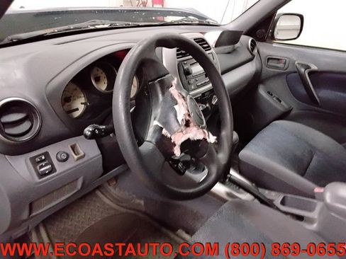 Used 2003 Toyota RAV4 4WD image 11