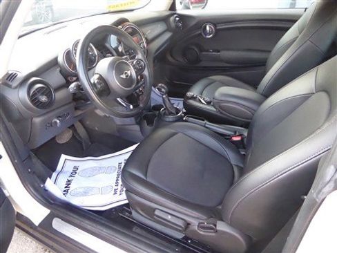 Used 2016 MINI Cooper 2-Door Hardtop image 15