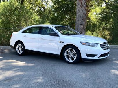 Used 2019 Ford Taurus SE