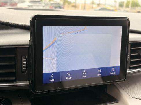 Used 2022 Ford Explorer XLT w/ Equipment Group 202A RWD image 20