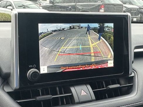 Used 2025 Toyota RAV4 XLE image 13