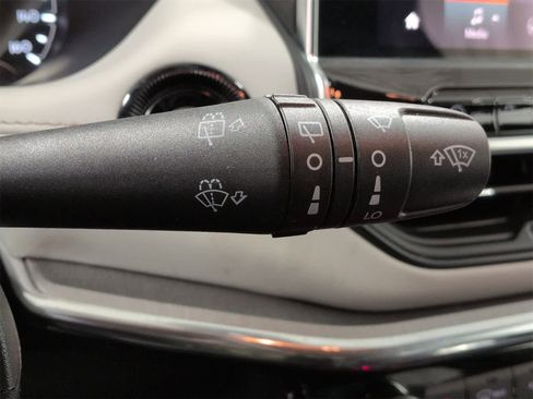 Certified 2023 Jeep Compass Limited image 26