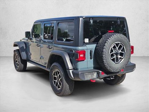 Used 2024 Jeep Wrangler Unlimited Rubicon AWD/4WD image 7