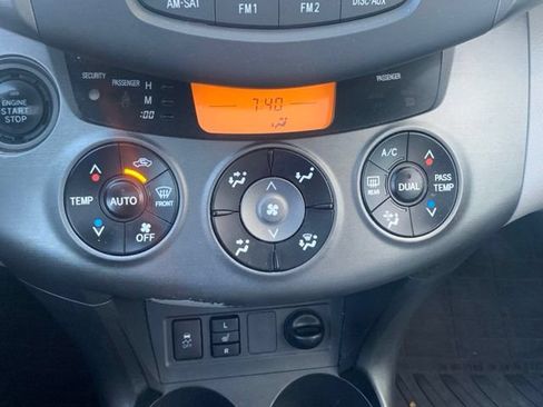 Used 2009 Toyota RAV4 Limited AWD/4WD image 14