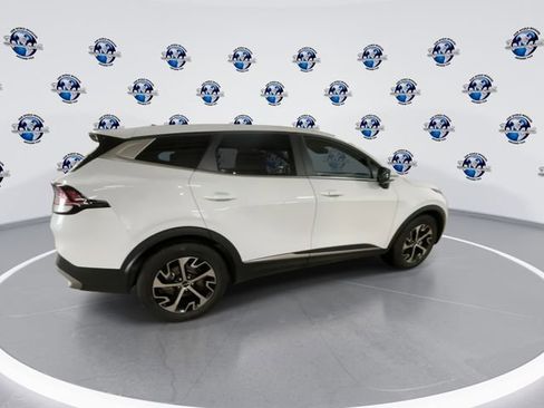 Certified 2023 Kia Sportage EX image 9