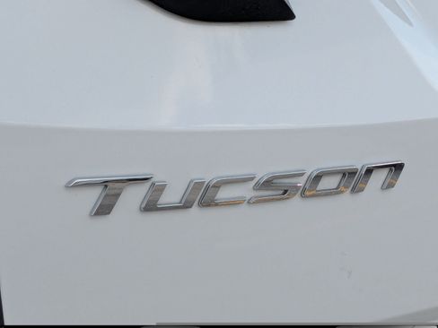 Used 2023 Hyundai Tucson SE FWD image 28
