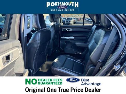Used 2023 Ford Explorer XLT w/ Equipment Group 202A image 5