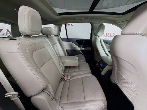 Certified 2022 Lincoln Aviator Reserve w/ Equipment Group 201A AWD/4WD image 34