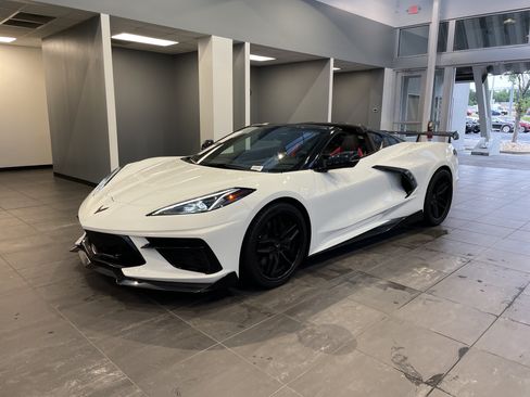 Used 2022 Chevrolet Corvette Stingray Premium Cpe w/ Z51 Performance Package RWD image 41
