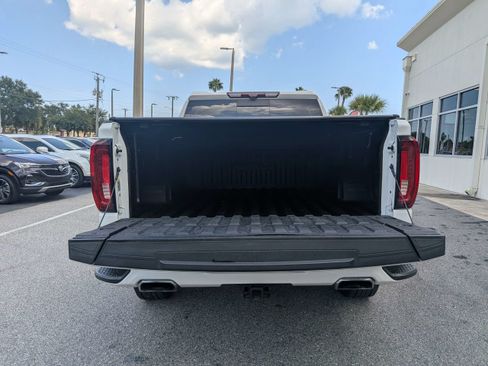 Used 2021 GMC Sierra 1500 AT4 w/ AT4 Premium Package AWD/4WD image 12