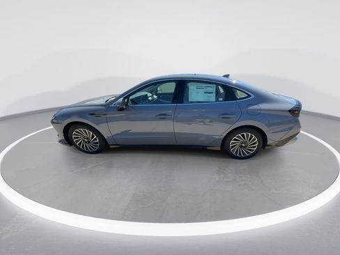 New 2026 Hyundai Sonata Limited FWD image 5