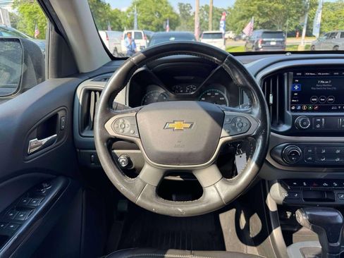 Used 2019 Chevrolet Colorado Z71 w/ Z71 Midnight Edition AWD/4WD image 22